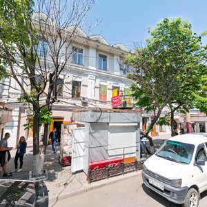 Admirala Fokina Street, 17, Vladivostok: photo