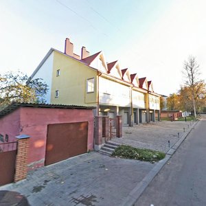 Charniahowskaga Street, 4, Minsk: photo