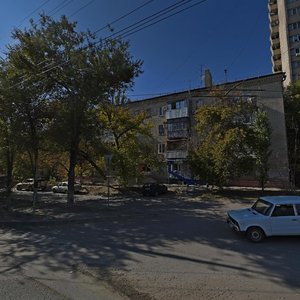 Волгоград, Улица 64-й Армии, 115: фото