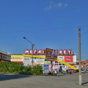 Бийск, Улица Максима и Николая Казанцевых, 58: фото