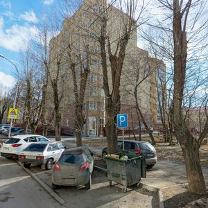 Sofyi Kovalevskoy Street, 9, Yekaterinburg: photo