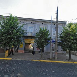 Holovna vulytsia, 86, Chernivtsi: photo