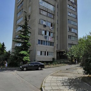 Zhadanovskogo Street, 3, Yalta: photo