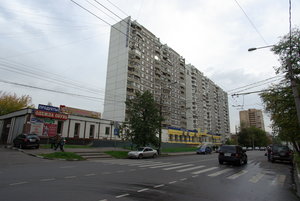 Москва, Новогиреевская улица, 29к1: фото