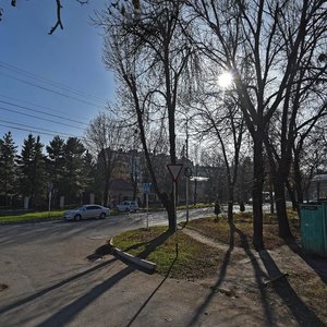 Pyatigorskaya ulitsa, 8, : foto