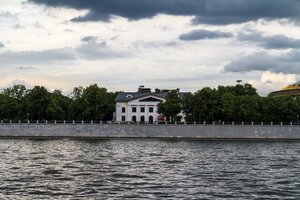 Москва, Улица Лужники, 24с18: фото