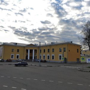 Yaroslavl-Glavnii Square, 2, Yaroslavl: photo