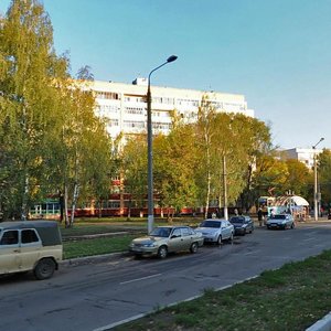 Stroiteley Avenue, 8, Nizhnekamsk: photo