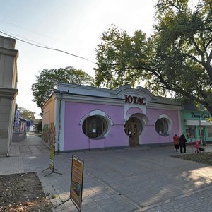 Херсон, Улица Суворова, 25: фото