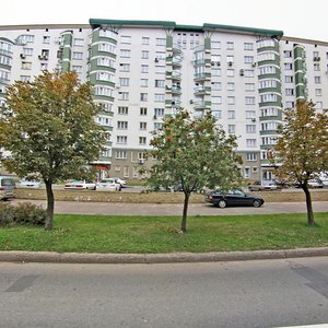 Burdziejnaga Street, 18, Minsk: photo