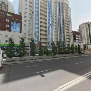 Bauyrjan Momyşūly dañğyly, 12, Astana: photo