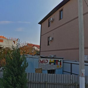 Krymskaya Street, 9, : foto