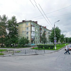 Ulitsa Plyusnina, 4 ، : صورة