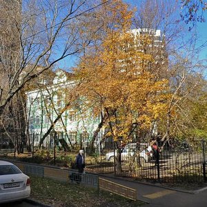 Institutsky Lane, 8 ، موسكو: صورة