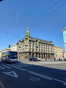 Nevskiy Avenue, 28, Saint Petersburg: photo