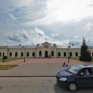 Privokzalnaya ploshchad, 1, Tikhvin: photo
