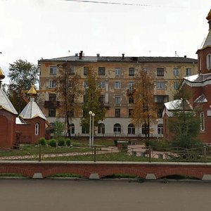 Oktyabrskiy Avenue, 65, : foto