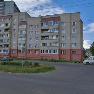 Oktyabrskiy Avenue, 68, : foto