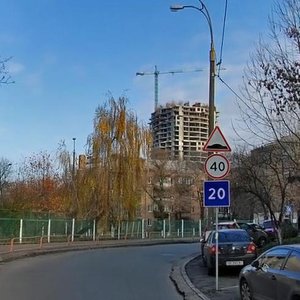 Pecherskyi Descent, 15, Kyiv: photo