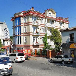 Krasnoarmeyskaya Street, 8, Alushta: photo
