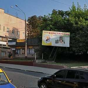 Vulytsia Haharina, 17, : foto