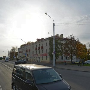 Bryliewskaja Street, 46, Minsk: photo
