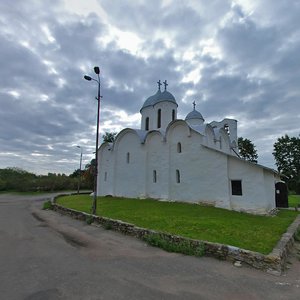 Maksima Gorkogo Street, 1А, Pskov: photo