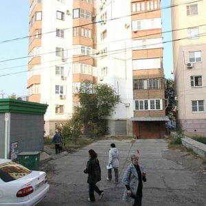 Sen-Simona Street, 33к1, Astrahan: photo