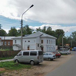 Ostrovskogo Street, 2/1, Uglich: photo