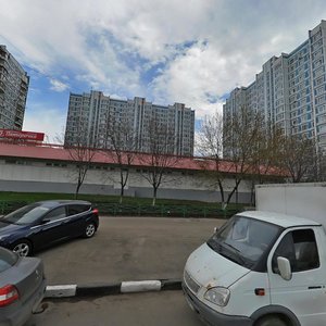 Marshala Golovanova Street, 5, : foto