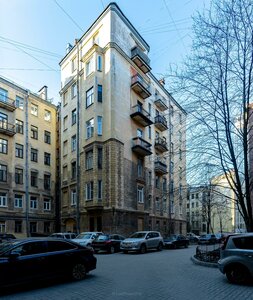 Razyezzhaya Street, 16-18, Saint Petersburg: photo