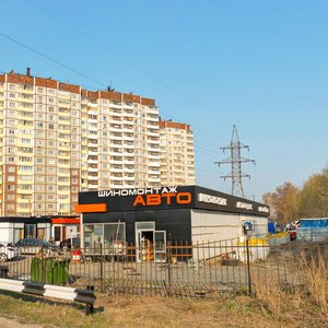 Ulitsa 40-letiya Komsomola, 32к3, Yekaterinburg: photo