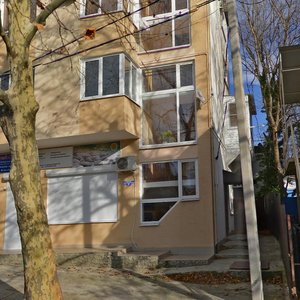 Ulitsa Krasnoy Armii, 6, : foto
