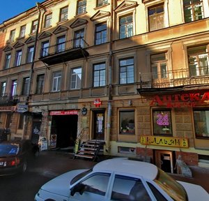 Kuznechniy Lane, 10, Saint Petersburg: photo