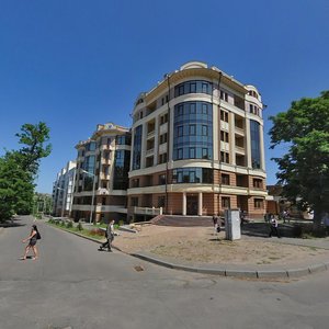 Pershotravnevyi provulok, 7, Poltava: photo