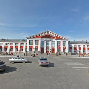 Pobedy Square, 10, Barnaul: photo