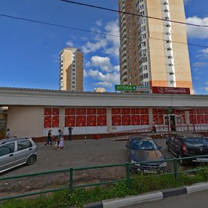 Raduzhnaya ulitsa, 19, Moskovsky: photo