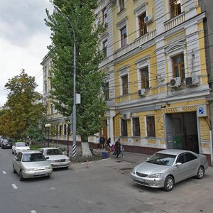 Teatralnaya ploshchad, 11, : foto