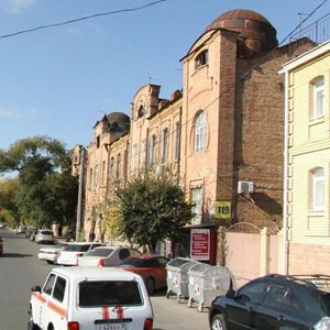 Naberezhnaya 1 Maya Street, 119, Astrahan: photo