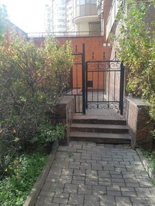 Arkhitektora Vlasova Street, 18, : foto