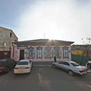 Poliny Osipenko Street, 8, Chita: photo