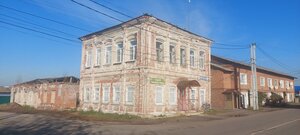 Ulitsa Oktyabrskoy Revolyutsii, 17, : foto