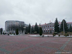 Ploshchad Lenina, 1, Kalinovichi: photo