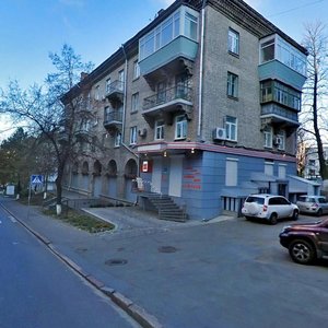 Klovskyi Descent, 13, : foto
