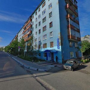 Pobedy Street, 6, Kola: photo