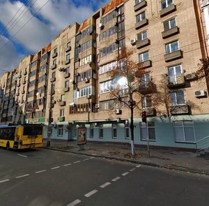 Sichovykh Striltsiv Street, 32-38, Kyiv: photo