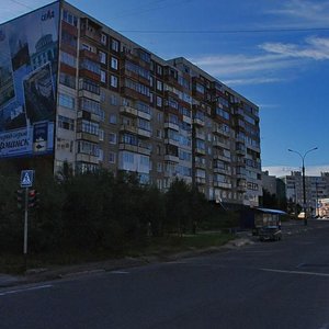 Мурманск, Улица Героев Рыбачьего, 50: фото