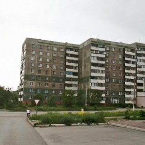 Магнитогорск, Улица Калмыкова, 14: фото