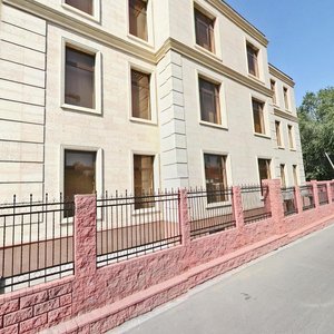 Serke Kozhamkulov Street, 170А, Almaty: photo