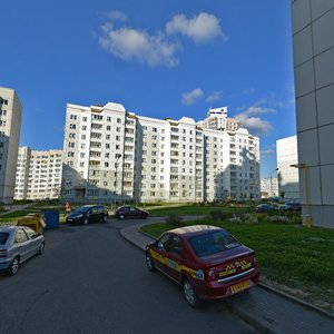 Kuncawshchyna Street, 15, Minsk: photo